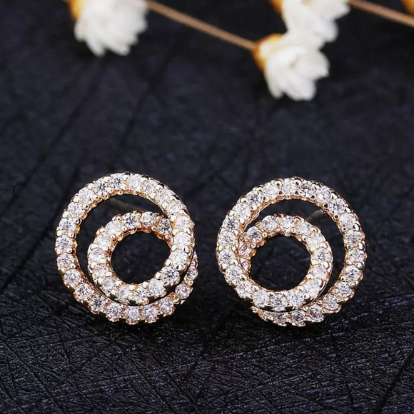 NEW 18k Gold Diamond Swirl Circle Twist Earrings - Picture 3 of 5